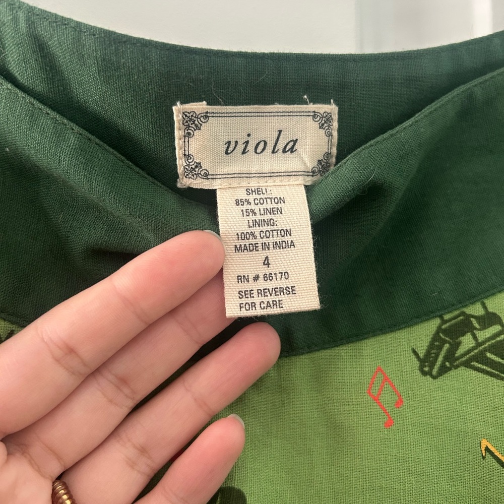 Viola Green Musical Note Skirt - Picture 3 of 5